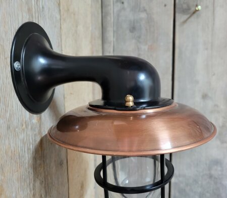 Klassieke zwarte koperen buitenlamp - WM3Z