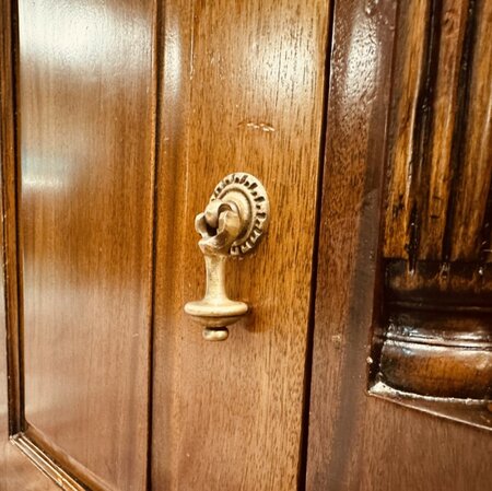 Klassiek mahonie bureau met bureaustoel