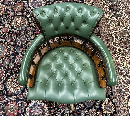 Klassiek mahonie bureau met bureaustoel