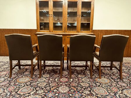 Engelse Chesterfield stoel Donkerbruin