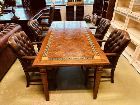 Engelse Chesterfield stoel Donkerbruin