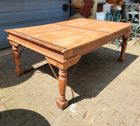 Koloniale Indonesische tafel