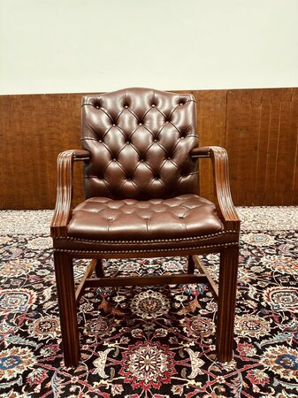 Engelse Chesterfield stoel Bordeaux