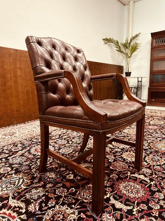 Engelse Chesterfield stoel Bordeaux