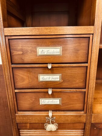 Antieke Italiaanse bibliotheekkast kast #2