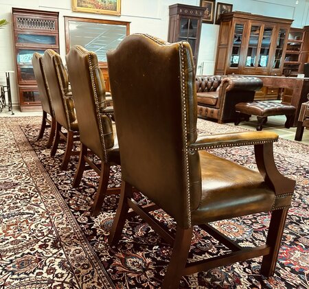 2 Springvale lederen eetkamerstoelen