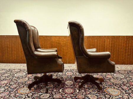 Grote Chesterfield Director chair bureaustoel Donkerbruin