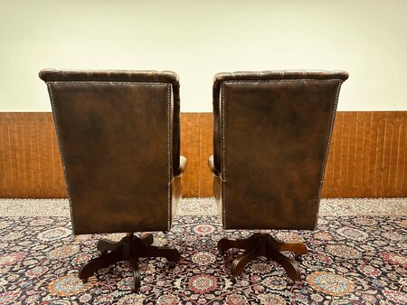 Grote Chesterfield Director chair bureaustoel Donkerbruin