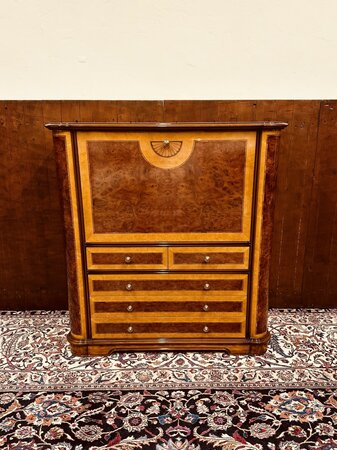 Antiek Italiaans wortelhout cabinet drankenkast