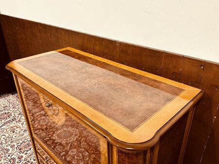 Antiek Italiaans wortelhout cabinet drankenkast