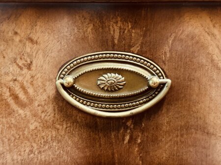 Exclusief Heldense bureau met conferentietafel