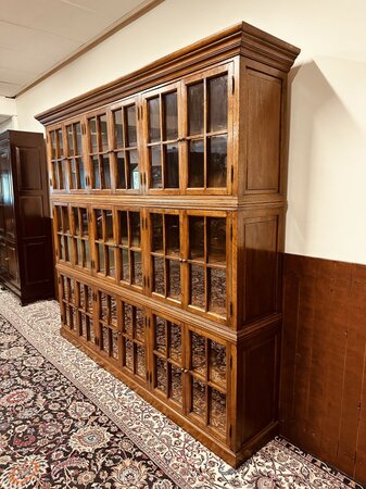 Eichholtz eikenhouten bibliotheek kast