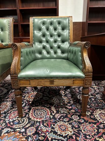 Engelse Chesterfield Library chair fauteuil Groen
