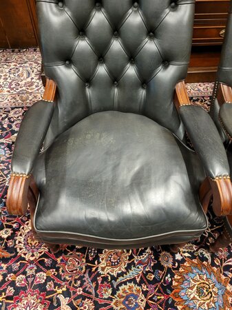 Engelse Chesterfield Library chair fauteuil zwart