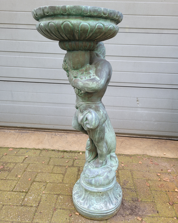 Antiek bronze Engel Putti met bloempot