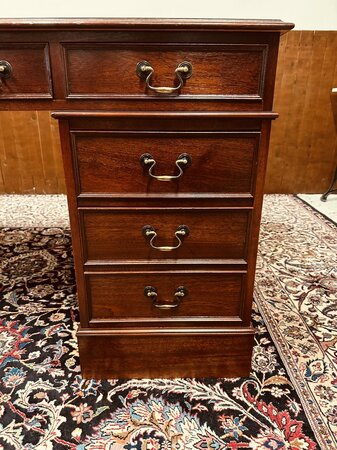 Engels Klassiek Chesterfield Bureau