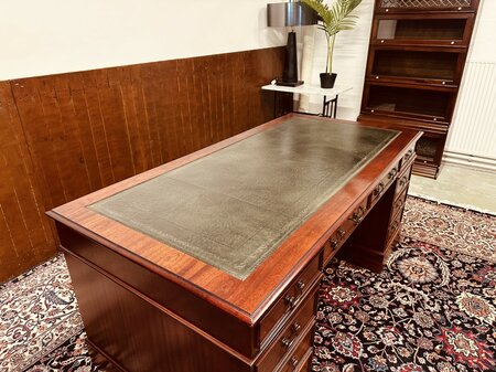 Engels Klassiek Chesterfield Bureau