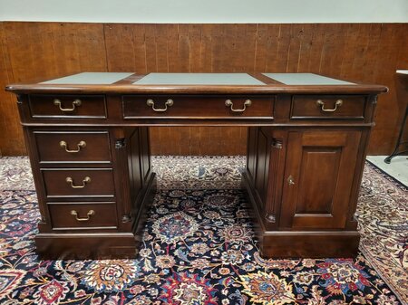 Engels Klassiek Mahonie Chesterfield Bureau