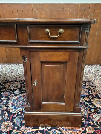 Engels Klassiek Mahonie Chesterfield Bureau