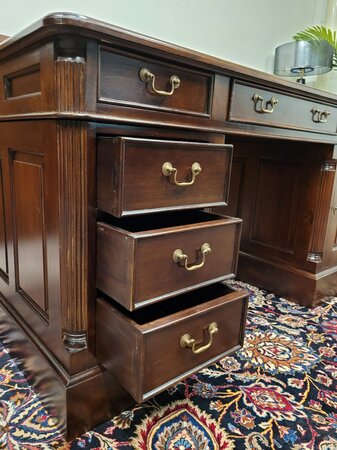 Engels Klassiek Mahonie Chesterfield Bureau