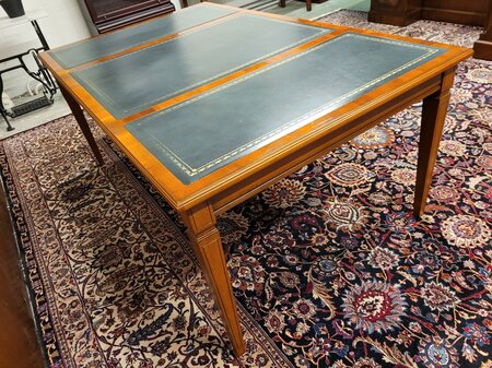 Antieke Engelse Heldense schrijftafel bureau