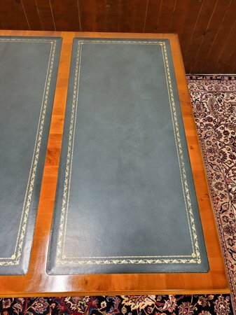 Antieke Engelse Heldense schrijftafel bureau