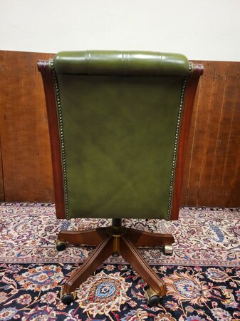 Klassiek Engels Chesterfield President Chair Bureaustoel