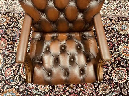 Engelse Chesterfield Gainsborough bureaustoel