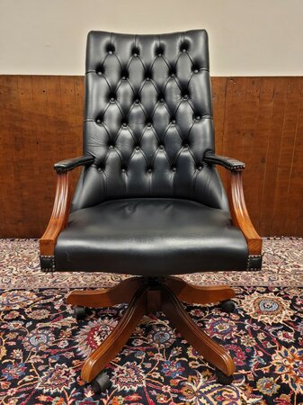 Engelse Chesterfield bureaustoel zwart