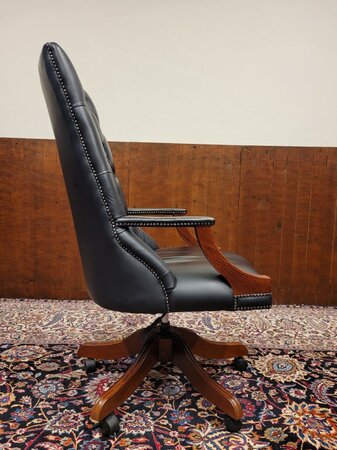 Engelse Chesterfield bureaustoel zwart