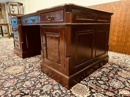Klassiek Engels Chesterfield bureau partnerdesk