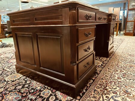 Klassiek Engels Chesterfield bureau partnerdesk