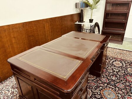 Klassiek Engels Chesterfield bureau partnerdesk