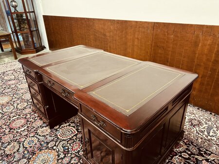Klassiek Engels Chesterfield bureau partnerdesk