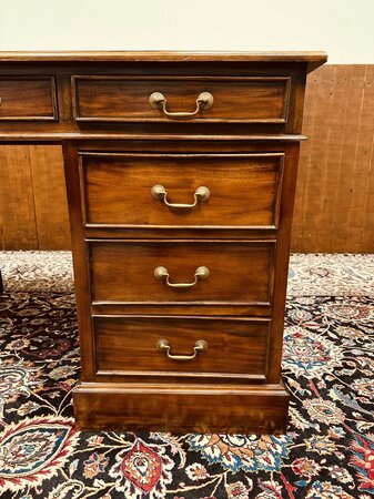 Engels Chesterfield klassiek bureau
