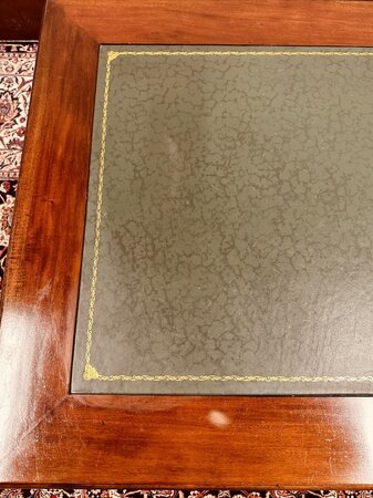 Engels Chesterfield klassiek bureau