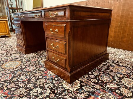 Klassiek Engels Globe Wernicke bureau