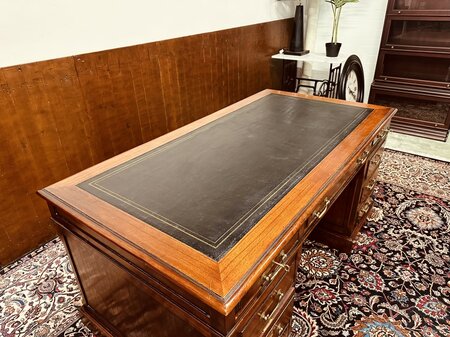 Klassiek Engels Globe Wernicke bureau