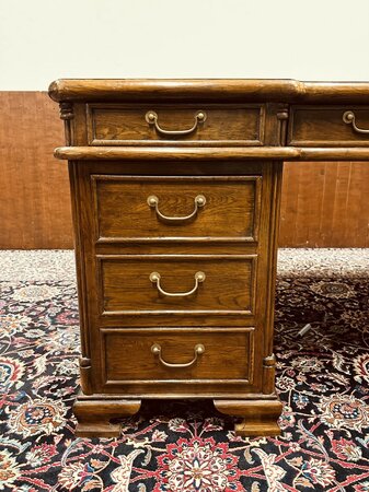 Engels antiek klassiek bureau partnerdesk