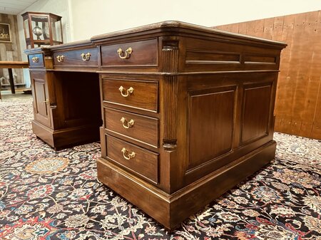 Engels Klassiek Chesterfield Partnerdesk Bureau