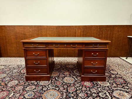 Engels Klassiek Bureau