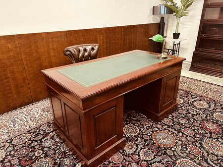 Engels Klassiek Bureau