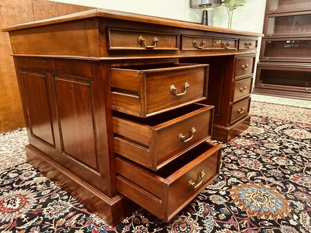 Engels Klassiek Bureau