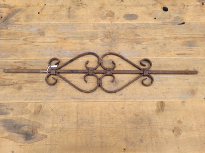 Oud smeedwerk voordeur