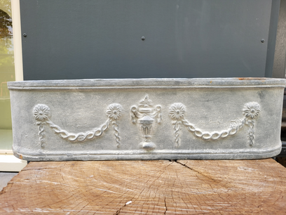 Grote jardiniere van gietijzer grijs