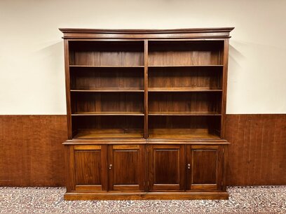 Classic English Mahogany Bookcase