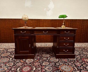 Engels Klassiek Bureau