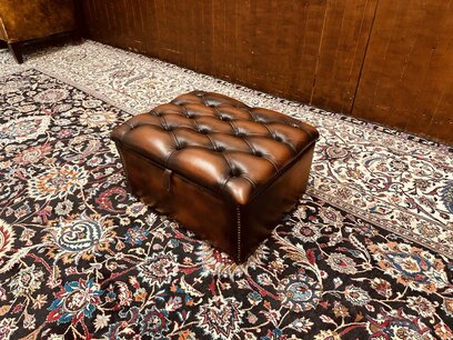 Springvale Chesterfield Hocker Slipperbox