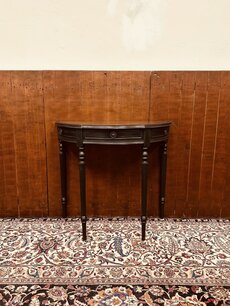 Klassiek Engelse Sidetable