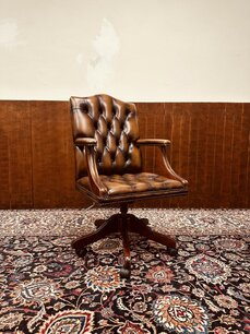 Klassiek Engelse President Chair Bruin